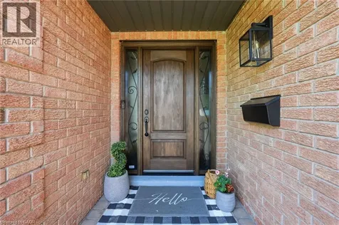 2418 Butternut Crescent Burlington ON L7M 3L3