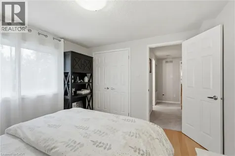 2418 Butternut Crescent Burlington ON L7M 3L3
