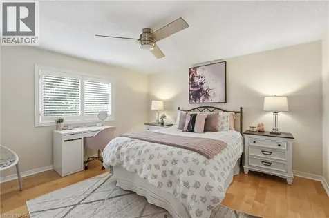 2418 Butternut Crescent Burlington ON L7M 3L3