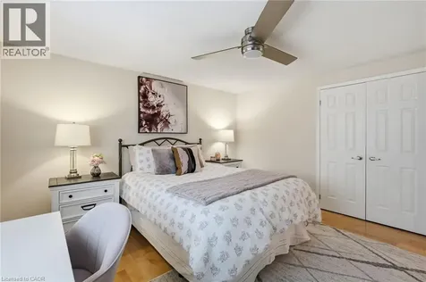 2418 Butternut Crescent Burlington ON L7M 3L3