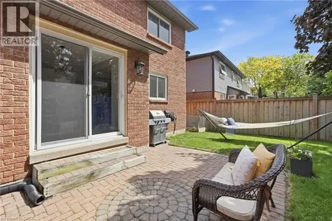 2418 Butternut Crescent Burlington ON L7M 3L3