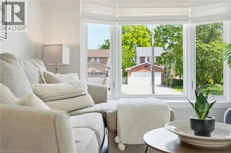 2418 Butternut Crescent Burlington ON L7M 3L3