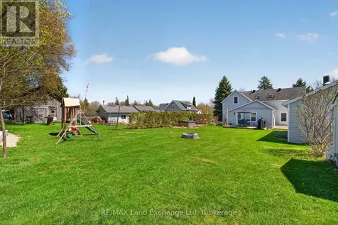 15 Whitechurch Street Huron-kinloss ON N0G 2W0