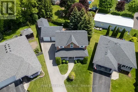 11 Chalmers Court Port Hope ON L1A 4J3