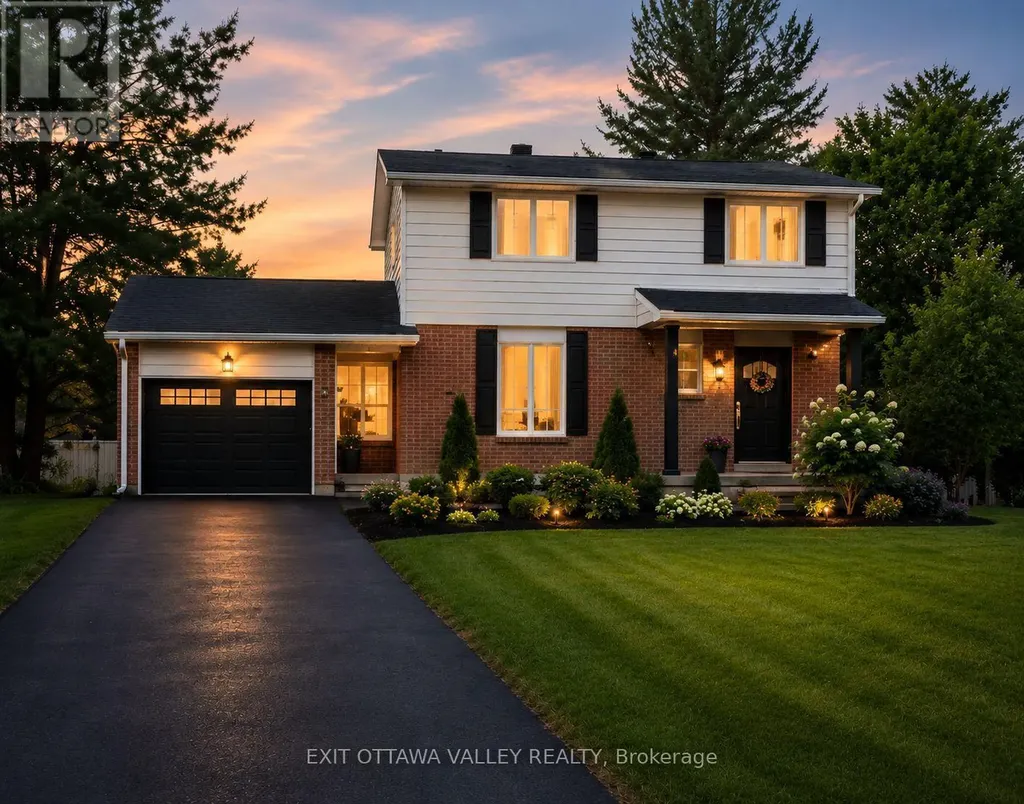 13 Tamarack Street Deep River ON K0J 1P0
