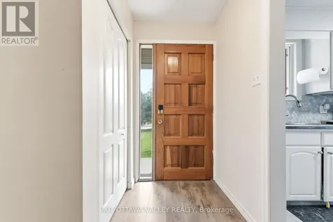 13 Tamarack Street Deep River ON K0J 1P0