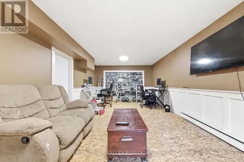 13 Tamarack Street Deep River ON K0J 1P0
