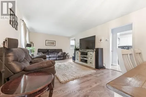 13 Tamarack Street Deep River ON K0J 1P0