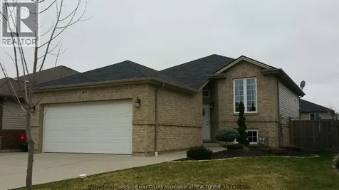 4671 Unicorn Avenue Windsor ON N9G 3E3