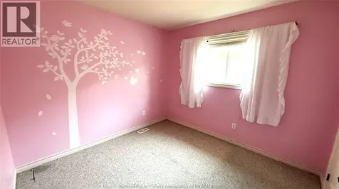 4671 Unicorn Avenue Windsor ON N9G 3E3