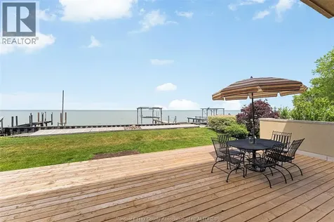 281 Lakeview Drive Belle River ON N0R 1A0
