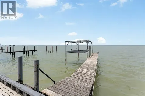 281 Lakeview Drive Belle River ON N0R 1A0