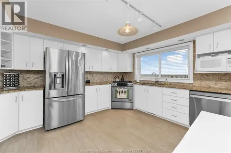 281 Lakeview Drive Belle River ON N0R 1A0