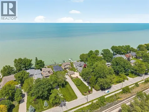 281 Lakeview Drive Belle River ON N0R 1A0