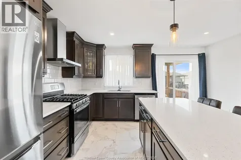 208 Clarke Amherstburg ON N9V 0G6