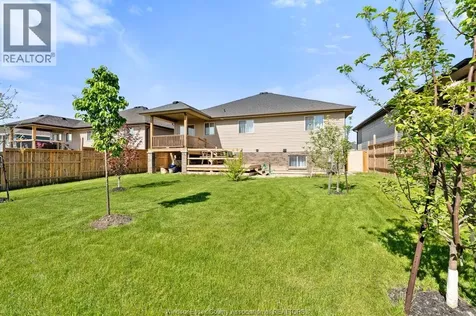 208 Clarke Amherstburg ON N9V 0G6