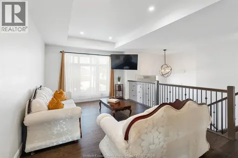 208 Clarke Amherstburg ON N9V 0G6