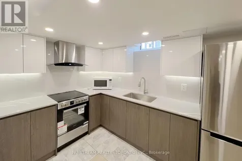 7 Russell Wice Avenue Richmond Hill ON L4S 0P3