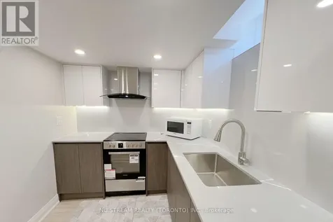 7 Russell Wice Avenue Richmond Hill ON L4S 0P3