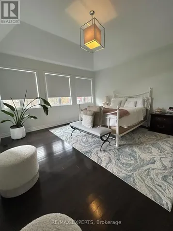 77 Robert Berry Crescent King (king City) ON L7B 0M6