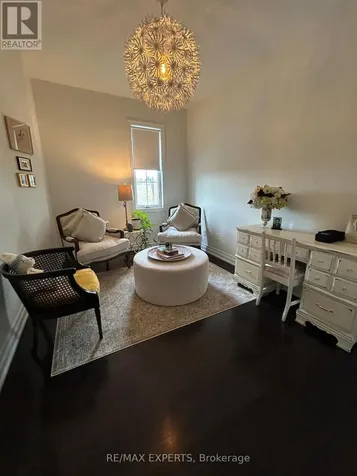 77 Robert Berry Crescent King (king City) ON L7B 0M6