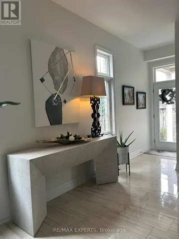 77 Robert Berry Crescent King (king City) ON L7B 0M6