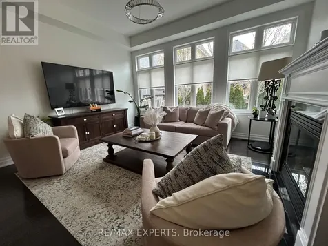 77 Robert Berry Crescent King (king City) ON L7B 0M6