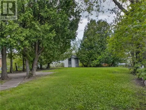 16 Clairmont Street Sudbury ON P3B 3S5