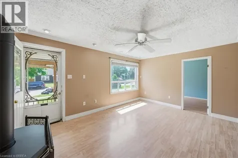 121 Wilkes Street Brantford ON N3T 4W4