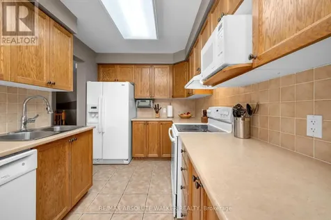 2010 Bergamot Circle Ottawa ON K4A 4R2