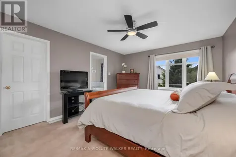 2010 Bergamot Circle Ottawa ON K4A 4R2