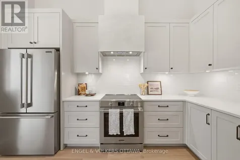 35 Mackay Street Ottawa ON K1M 2B2