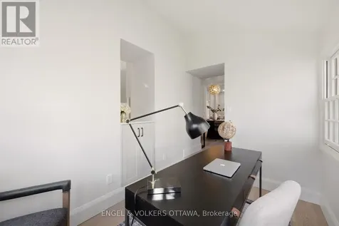 35 Mackay Street Ottawa ON K1M 2B2
