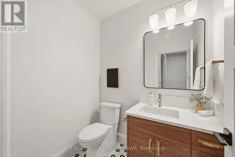 35 Mackay Street Ottawa ON K1M 2B2