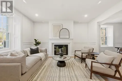 35 Mackay Street Ottawa ON K1M 2B2