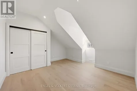 35 Mackay Street Ottawa ON K1M 2B2