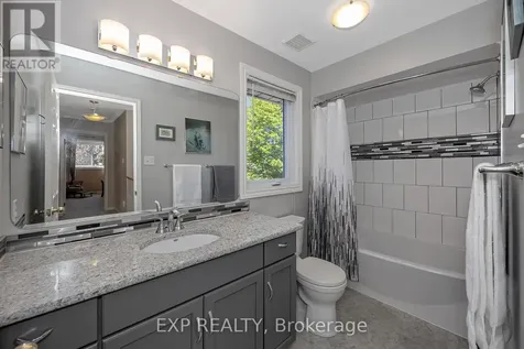 37 Shandon Avenue Ottawa ON K2J 4E3
