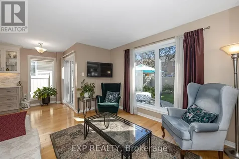 37 Shandon Avenue Ottawa ON K2J 4E3