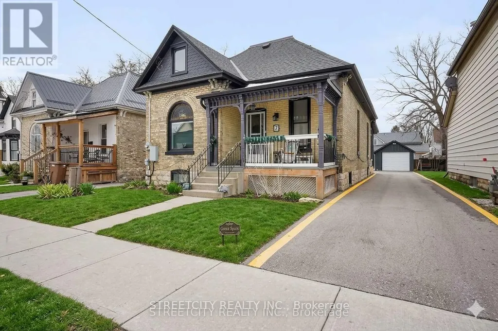 7 Myrtle Street St. Thomas ON N5R 2E6