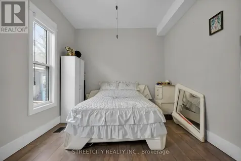 7 Myrtle Street St. Thomas ON N5R 2E6