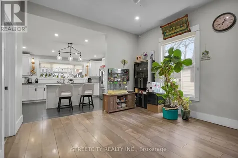 7 Myrtle Street St. Thomas ON N5R 2E6