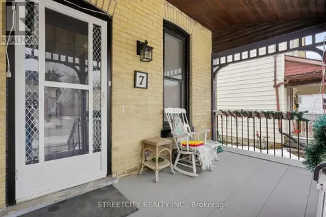 7 Myrtle Street St. Thomas ON N5R 2E6