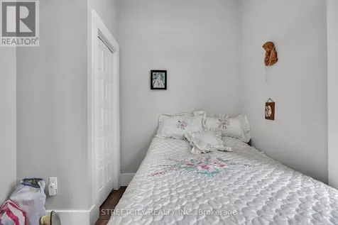 7 Myrtle Street St. Thomas ON N5R 2E6