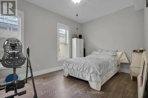 7 Myrtle Street St. Thomas ON N5R 2E6