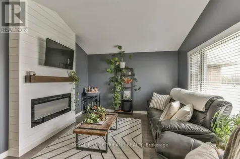 9 Brookside Drive St. Thomas ON N5P 4P1