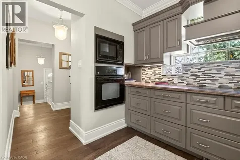 377 Hess Street South Hamilton ON L8P 3R2