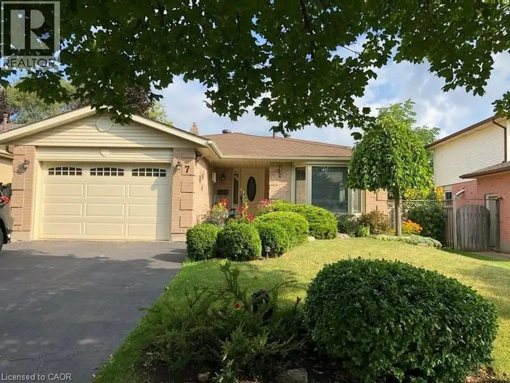 7 Kilkerran Crescent Kitchener ON N2R 1B6