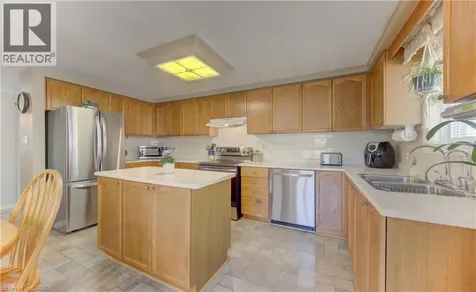 7 Kilkerran Crescent Kitchener ON N2R 1B6
