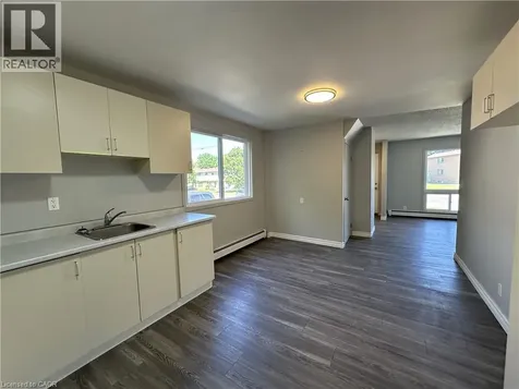 64 Oakwood Avenue Simcoe ON N3Y 1H6