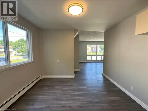 64 Oakwood Avenue Simcoe ON N3Y 1H6